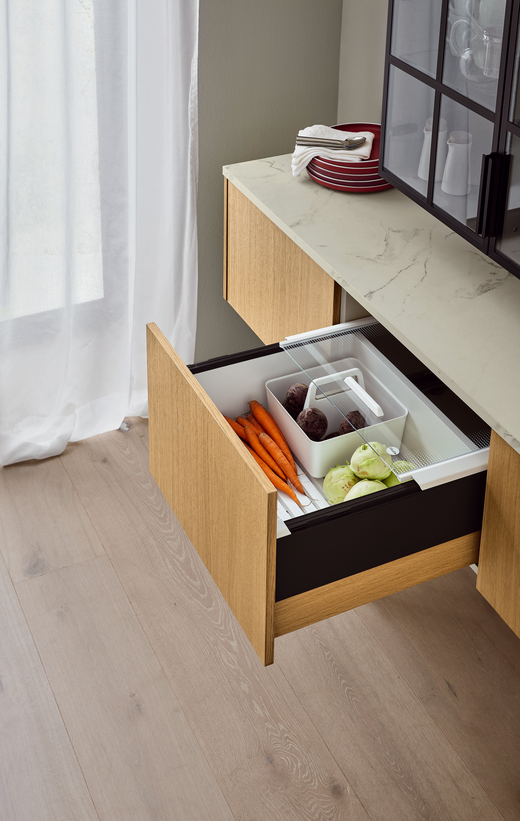 Ballerina Küche mit Gemüse-Schublade Spezial-Auszug Pantry-Box