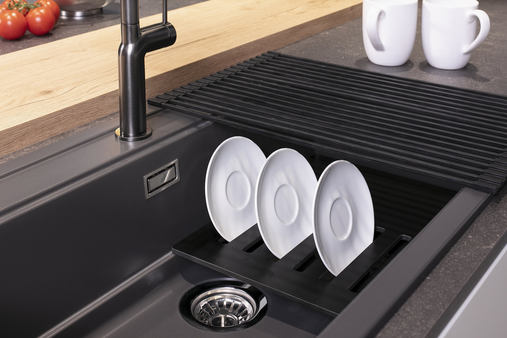 Teller-Halter für den unteren Spülenbereich